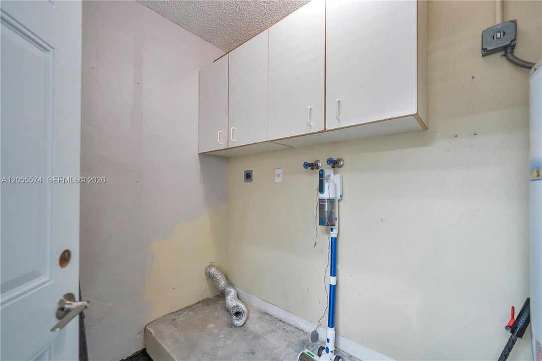 На продажу: $559,000 (3 спален, 2 ванн, 1348 Квадратных фут)