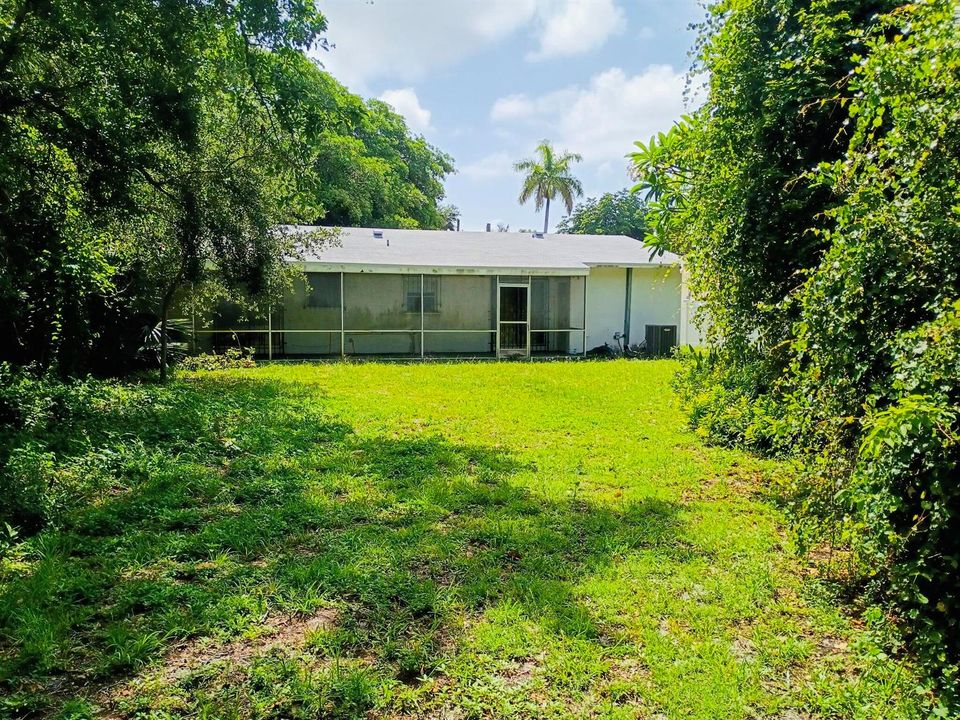 15250 exterior