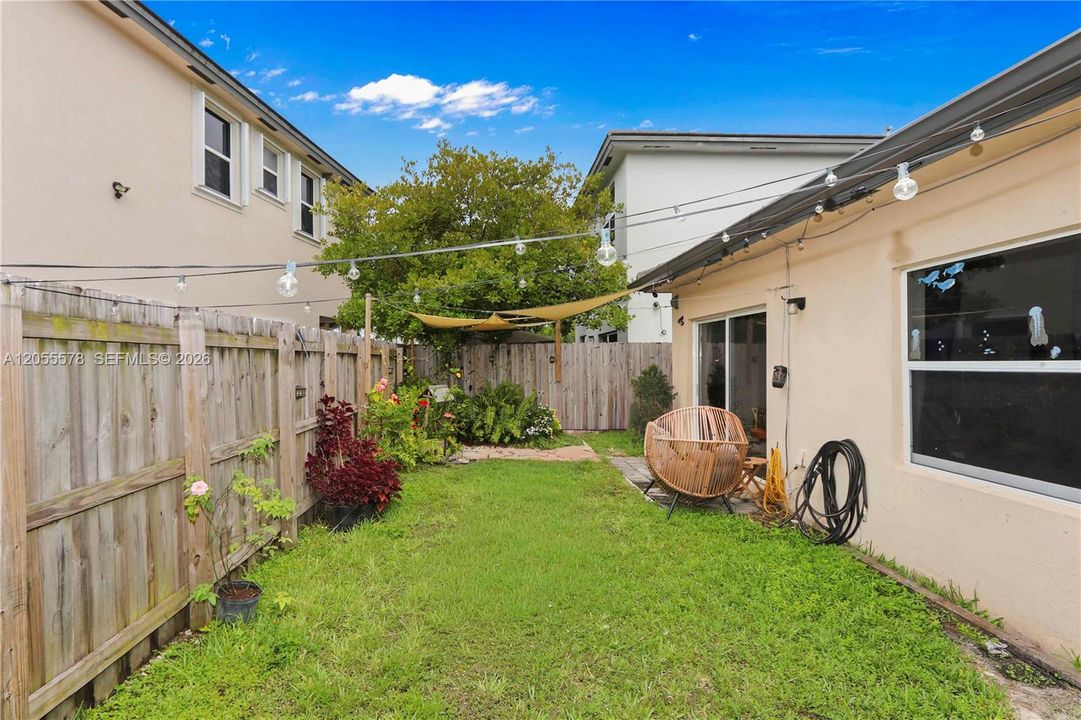 For Sale: $450,000 (4 beds, 2 baths, 1535 Square Feet)