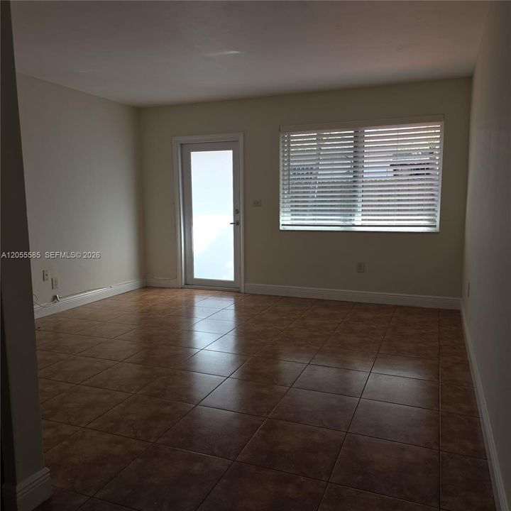 En Renta: $2,500 (2 camas, 1 baños, 2203 Pies cuadrados)
