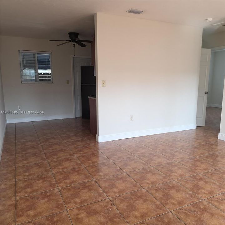 En Renta: $2,500 (2 camas, 1 baños, 2203 Pies cuadrados)