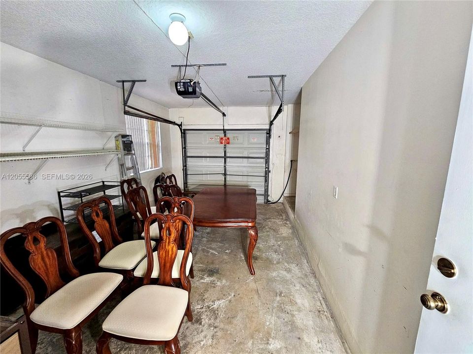En Venta: $730,000 (3 camas, 2 baños, 1721 Pies cuadrados)