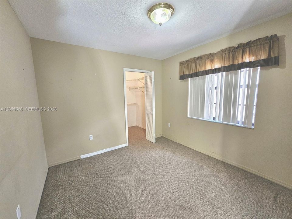 En Venta: $730,000 (3 camas, 2 baños, 1721 Pies cuadrados)