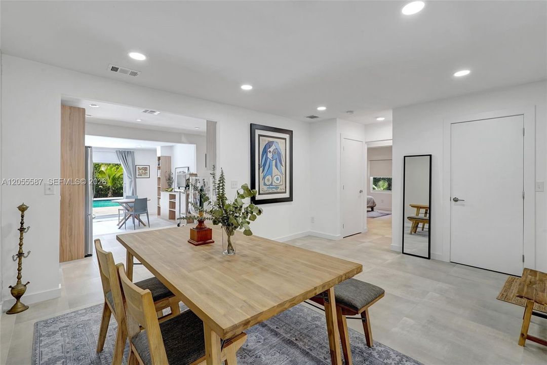 En Renta: $5,950 (3 camas, 2 baños, 1468 Pies cuadrados)