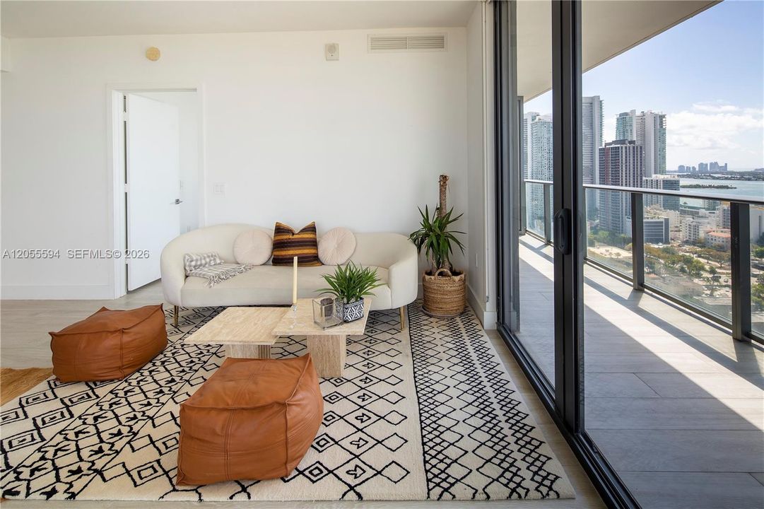 For Rent: $5,200 (2 beds, 2 baths, 835 Square Feet)