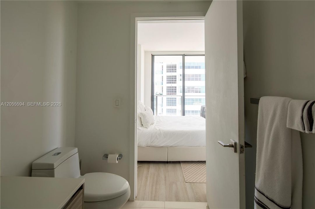 For Rent: $5,200 (2 beds, 2 baths, 835 Square Feet)