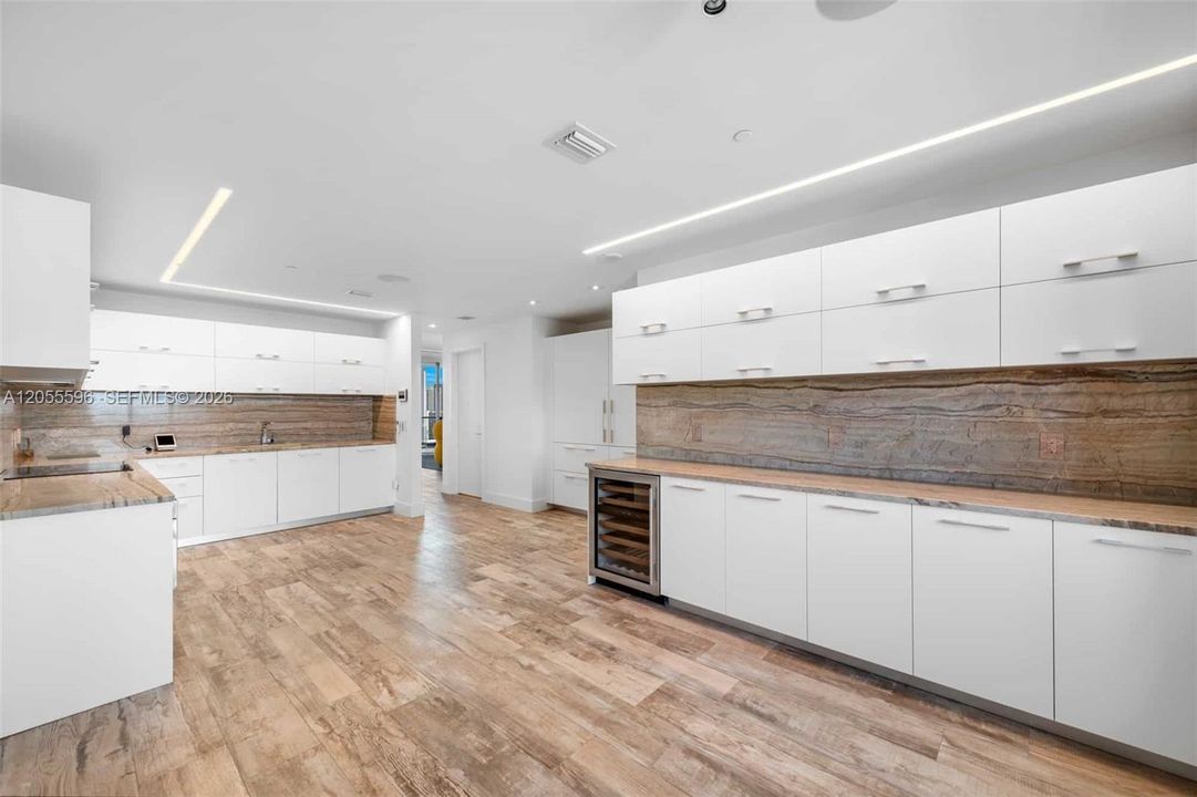 En Renta: $33,000 (4 camas, 5 baños, 4210 Pies cuadrados)