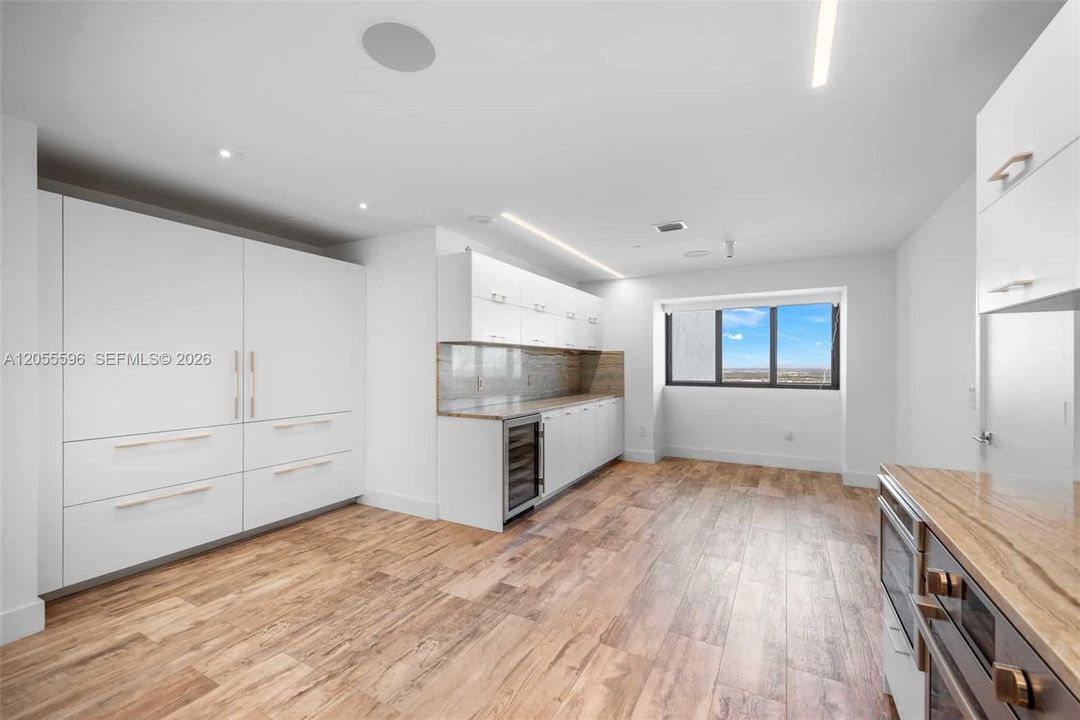 En Renta: $33,000 (4 camas, 5 baños, 4210 Pies cuadrados)