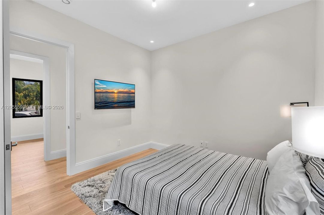 En Venta: $5,999,000 (4 camas, 4 baños, 2056 Pies cuadrados)