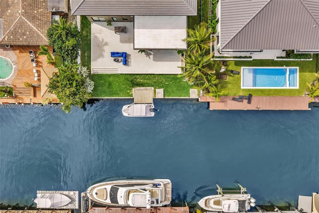 En Venta: $5,999,000 (4 camas, 4 baños, 2056 Pies cuadrados)