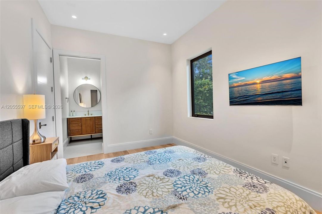 En Venta: $5,999,000 (4 camas, 4 baños, 2056 Pies cuadrados)