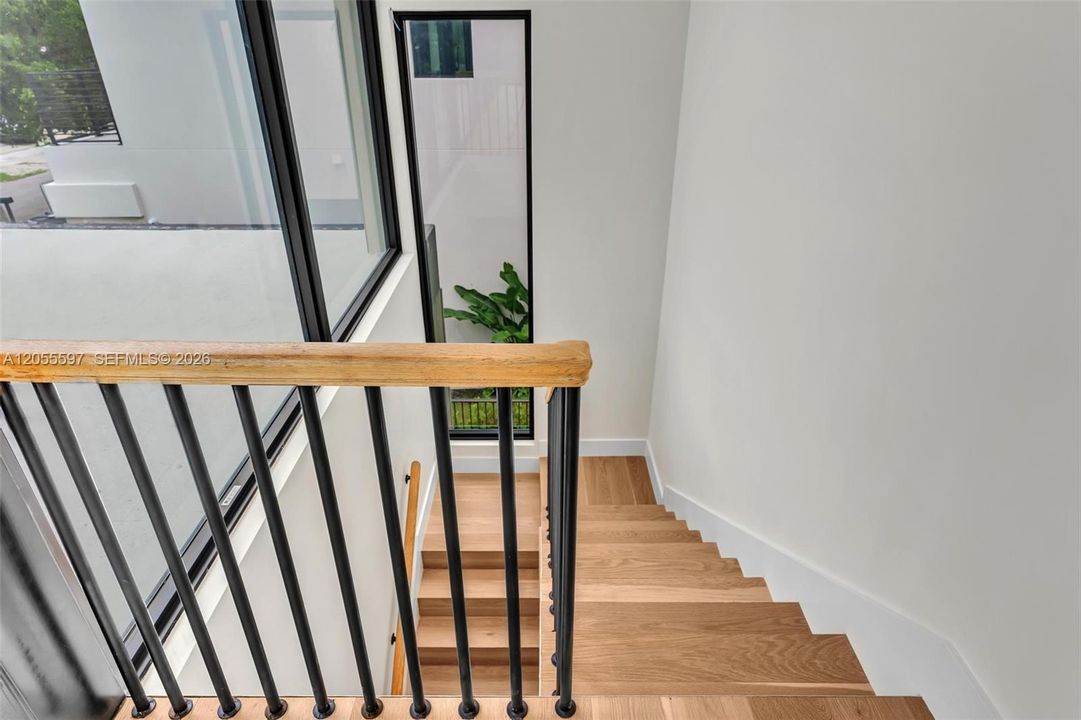 En Venta: $5,999,000 (4 camas, 4 baños, 2056 Pies cuadrados)