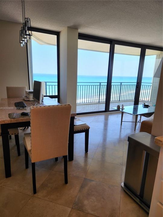 В аренду: $5,500 (2 спален, 2 ванн, 1424 Квадратных фут)