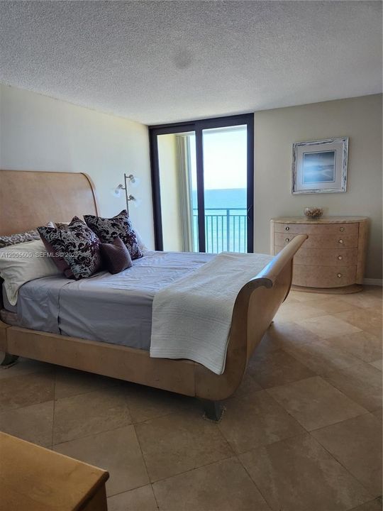 Second bedroom, Unobstructed ocean views