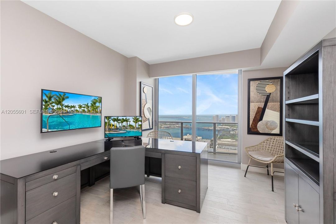 For Sale: $2,599,900 (3 beds, 4 baths, 2365 Square Feet)