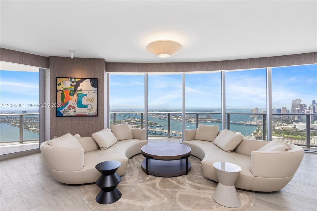 For Sale: $2,599,900 (3 beds, 4 baths, 2365 Square Feet)