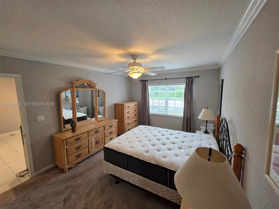 For Rent: $1,750 (1 beds, 1 baths, 665 Square Feet)