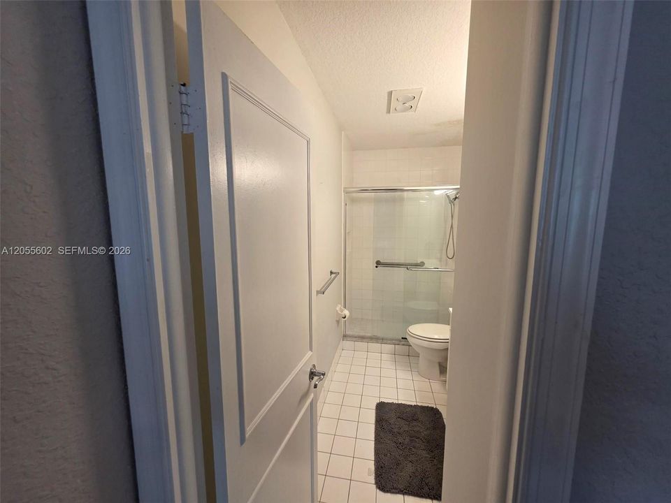 For Rent: $1,750 (1 beds, 1 baths, 665 Square Feet)