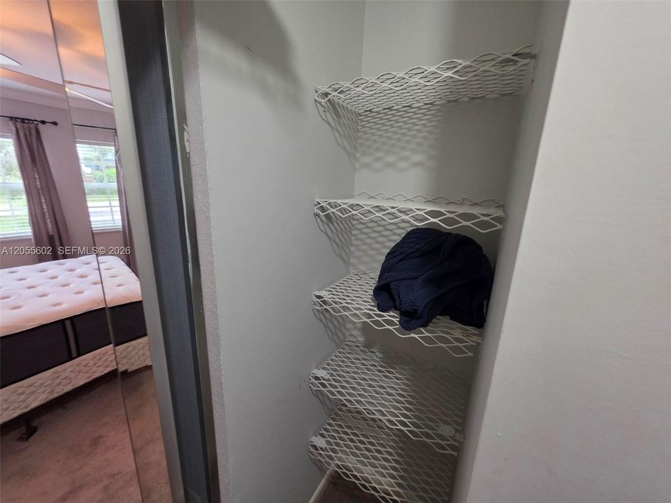 For Rent: $1,750 (1 beds, 1 baths, 665 Square Feet)