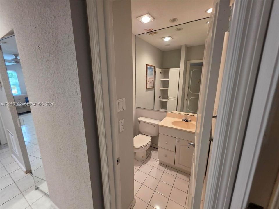 For Rent: $1,750 (1 beds, 1 baths, 665 Square Feet)