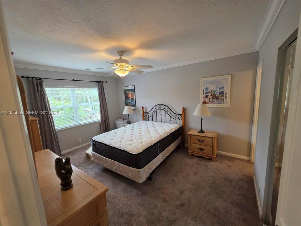 For Rent: $1,750 (1 beds, 1 baths, 665 Square Feet)