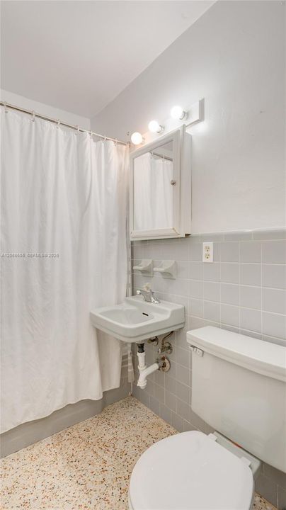 Activo con contrato: $1,795,000 (0 camas, 0 baños, 2322 Pies cuadrados)