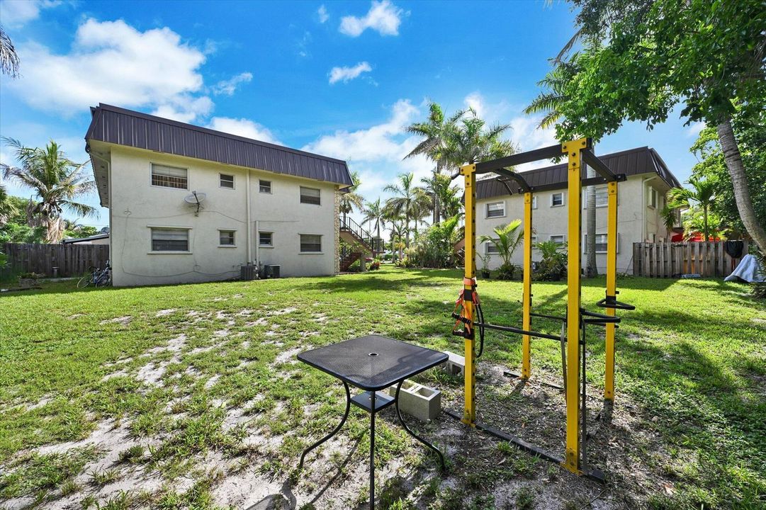 22-404 Fern St 3A-22