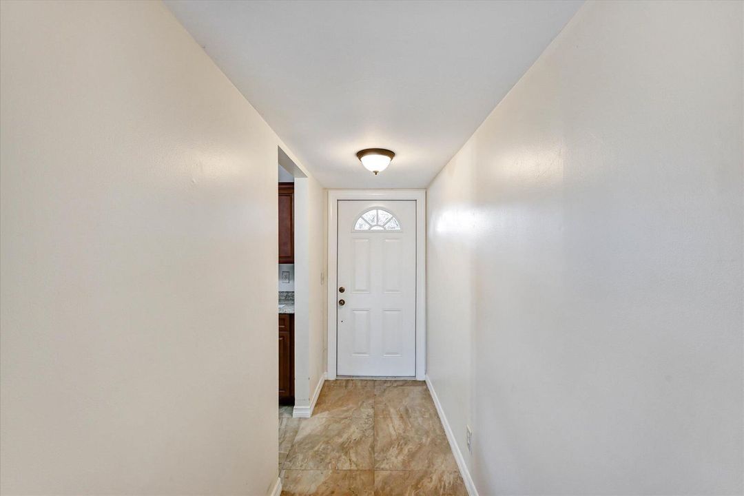 03-404 Fern St 3A-3
