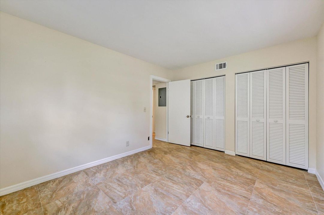 19-404 Fern St 3A-19