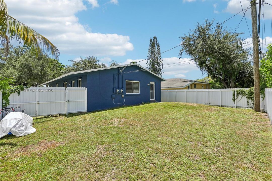 En Venta: $685,000 (0 camas, 0 baños, 1567 Pies cuadrados)