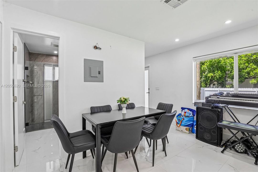 En Venta: $685,000 (0 camas, 0 baños, 1567 Pies cuadrados)