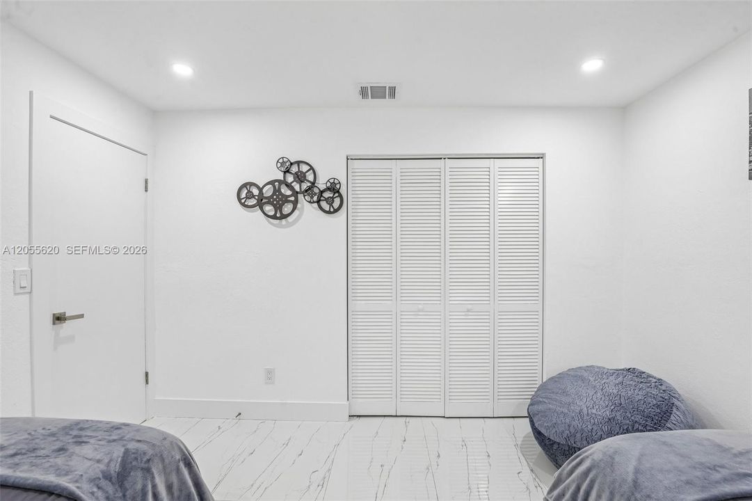 En Venta: $685,000 (0 camas, 0 baños, 1567 Pies cuadrados)