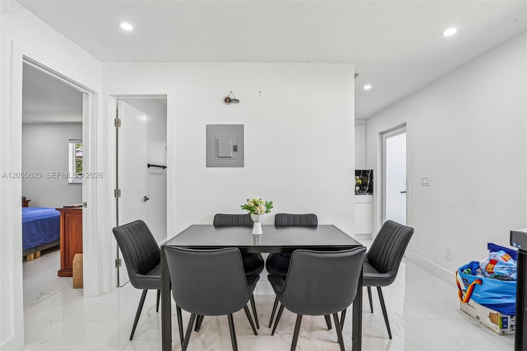 En Venta: $685,000 (0 camas, 0 baños, 1567 Pies cuadrados)