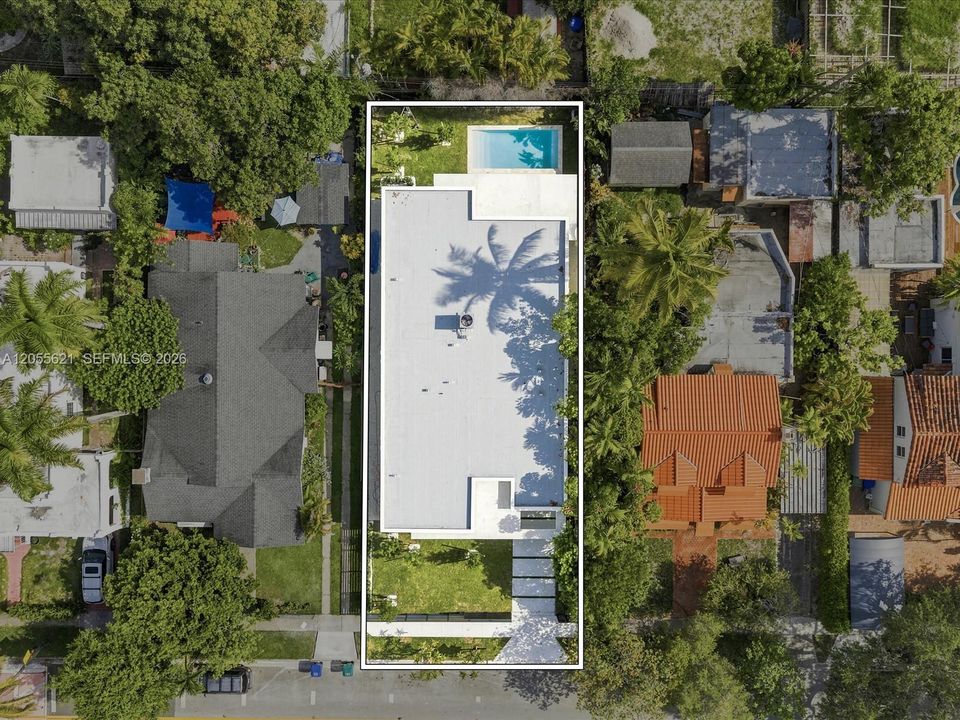 En Venta: $2,340,000 (4 camas, 3 baños, 2446 Pies cuadrados)
