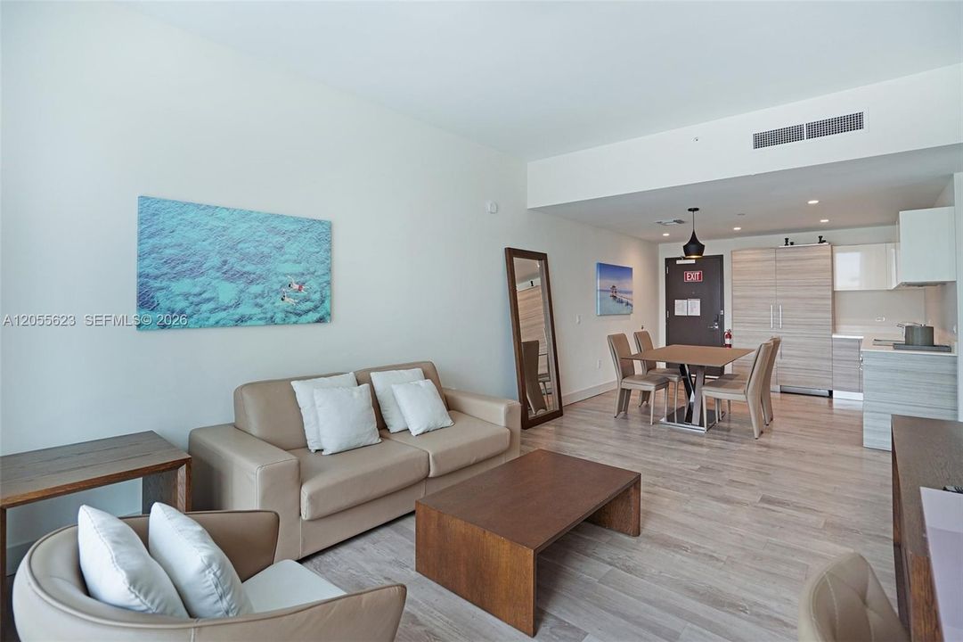 En Venta: $470,000 (1 camas, 1 baños, 747 Pies cuadrados)