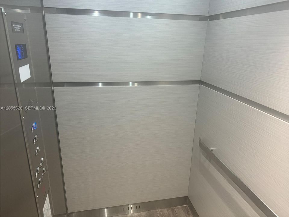 En Renta: $1,599 (2 camas, 2 baños, 850 Pies cuadrados)