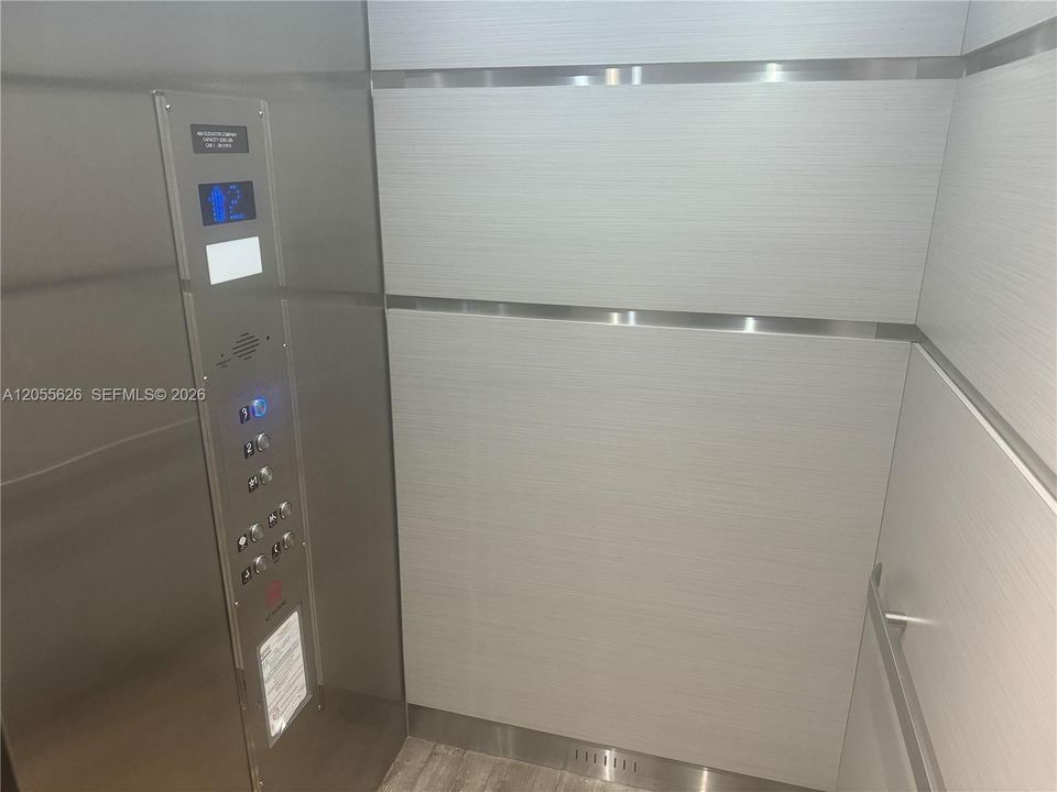 En Renta: $1,599 (2 camas, 2 baños, 850 Pies cuadrados)