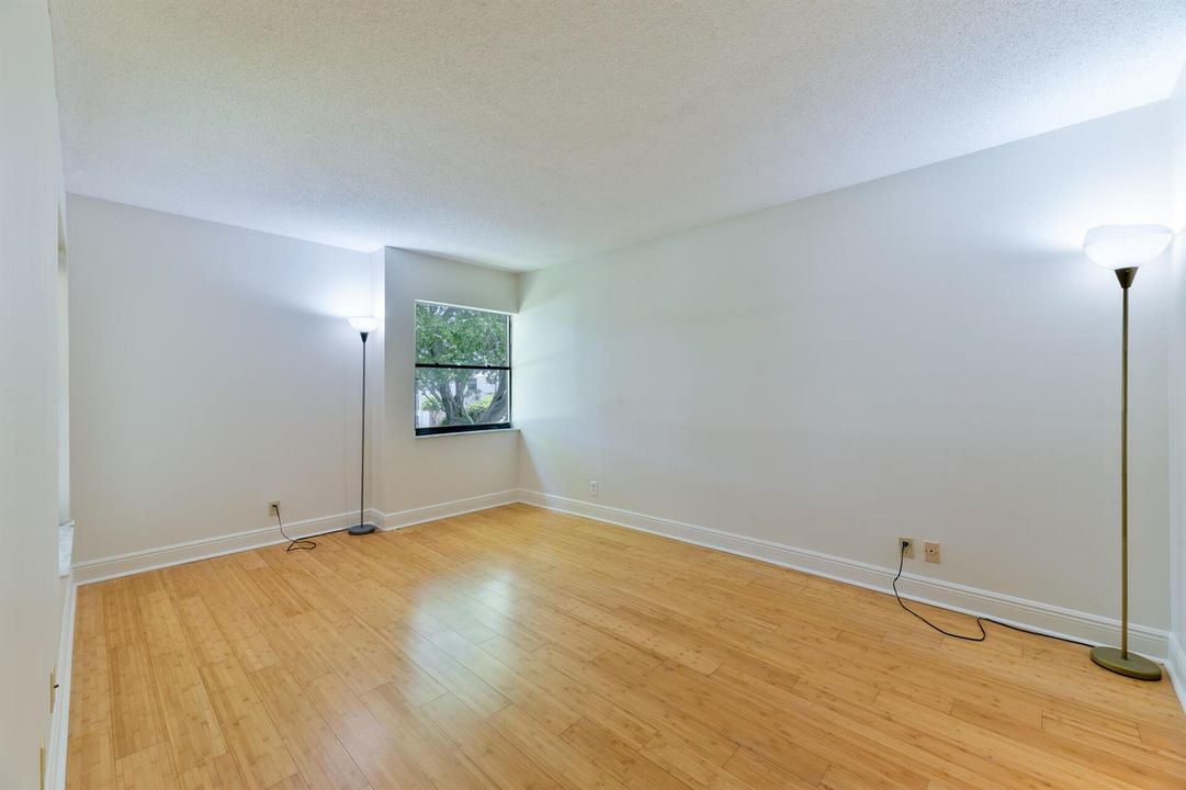 20260715 - 225 SE 10th St Unit 11D - MR-