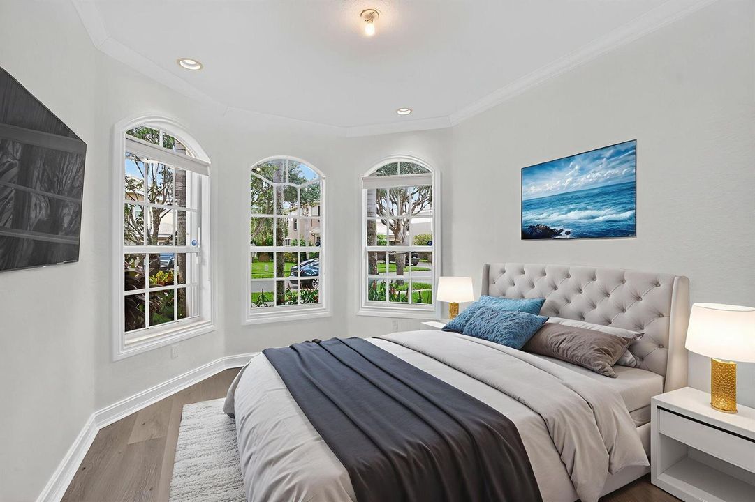 1st Floor Bedroom/ Office
