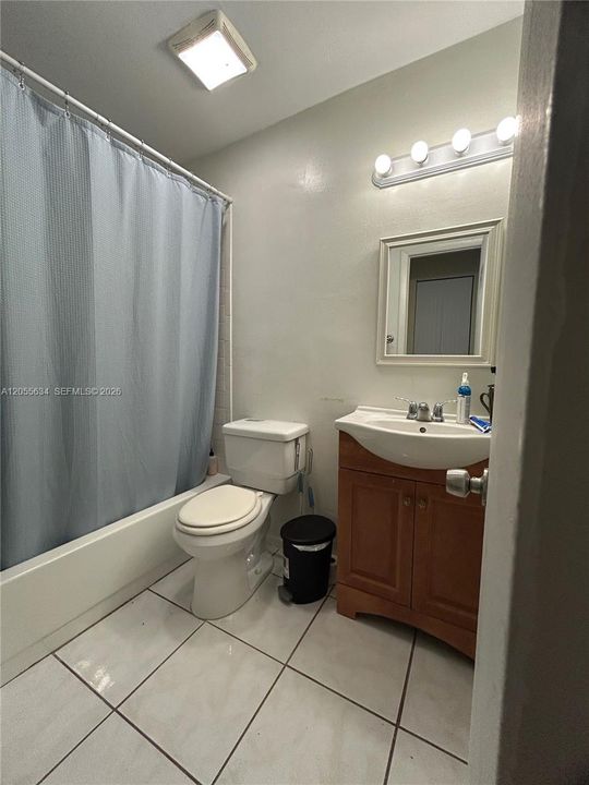 For Sale: $260,000 (2 beds, 2 baths, 800 Square Feet)