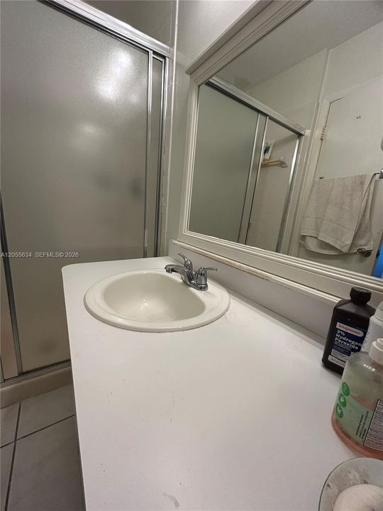 For Sale: $260,000 (2 beds, 2 baths, 800 Square Feet)
