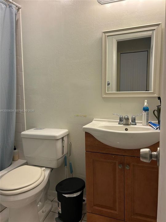 For Sale: $260,000 (2 beds, 2 baths, 800 Square Feet)