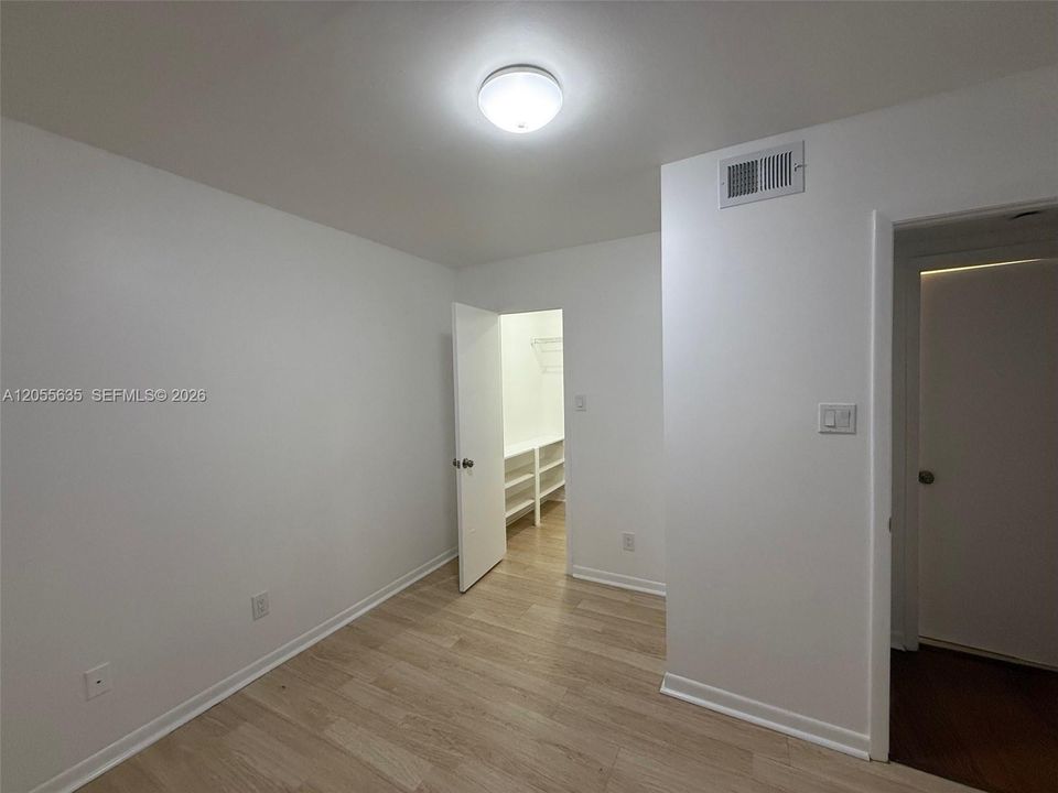 В аренду: $1,950 (1 спален, 1 ванн, 693 Квадратных фут)