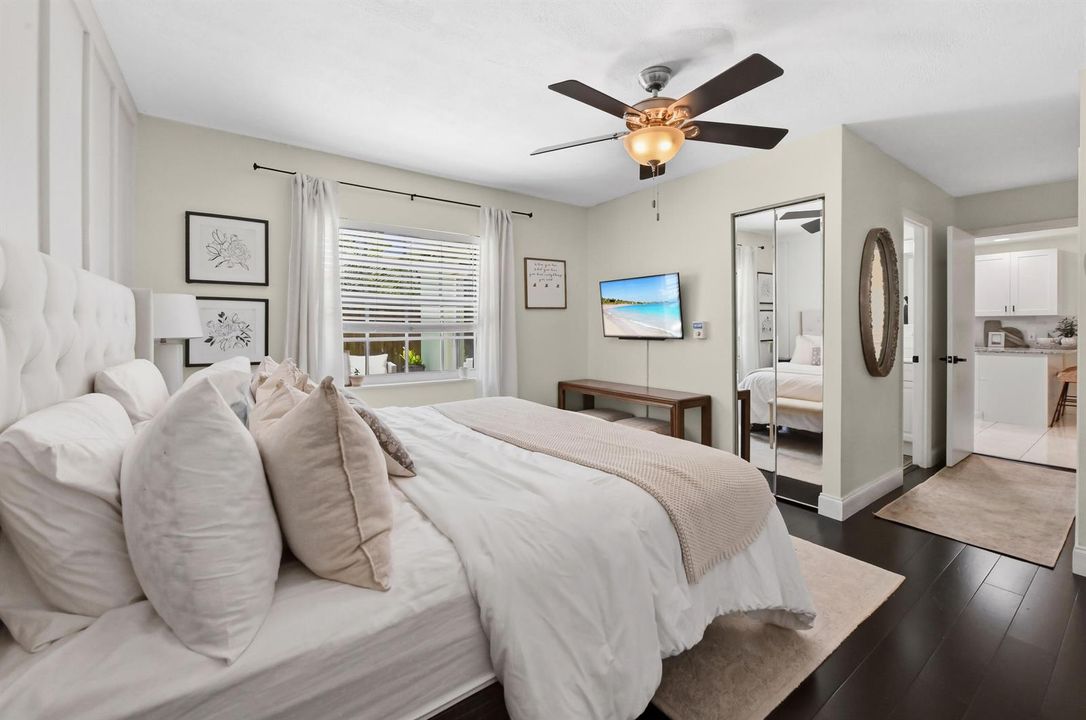 24 Bedroom 03