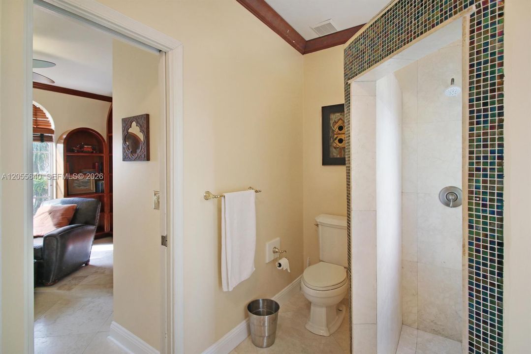 En Venta: $750,000 (4 camas, 3 baños, 2878 Pies cuadrados)