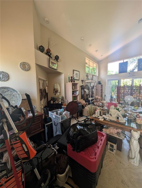 En Venta: $750,000 (4 camas, 3 baños, 2878 Pies cuadrados)