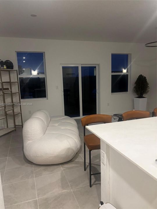 For Rent: $2,750 (3 beds, 3 baths, 0 Square Feet)