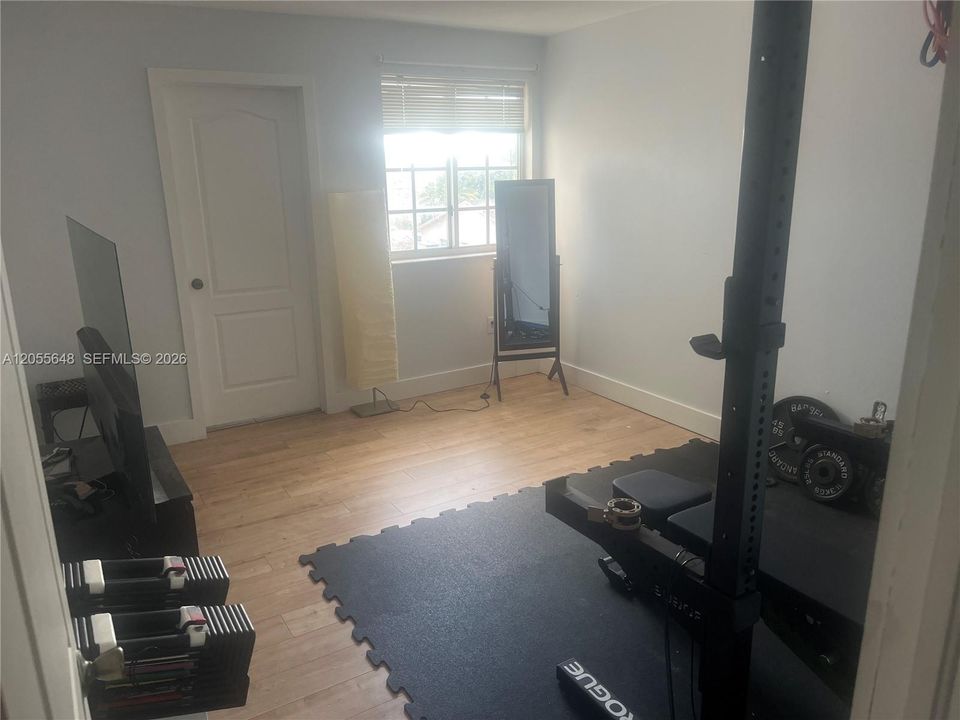 En Venta: $345,000 (2 camas, 2 baños, 1137 Pies cuadrados)