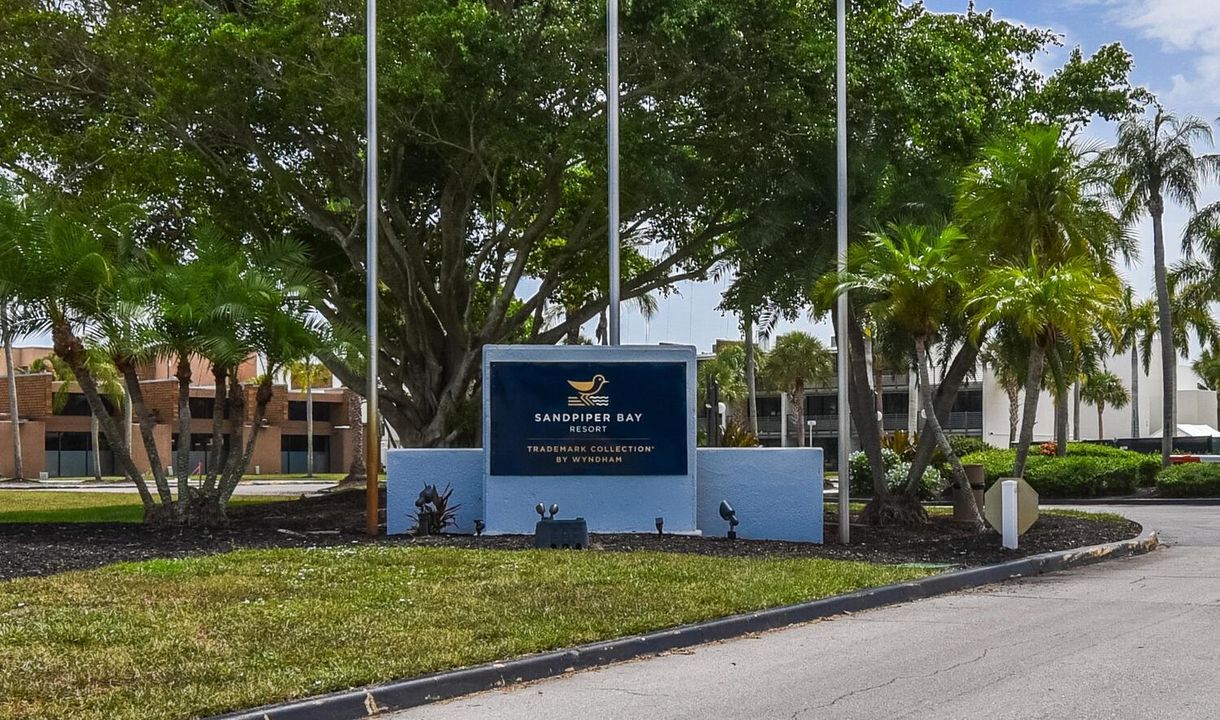 Sandpiper Bay Resort