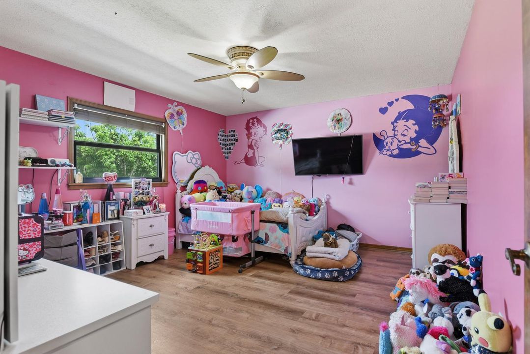 Secondary Bedroom
